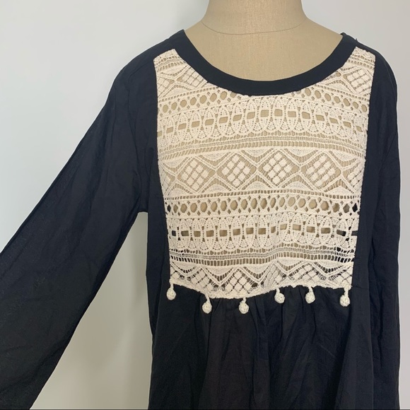 Umgee Embroidered black peplum top - Picture 2 of 15